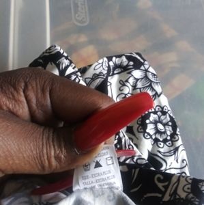 New Black n White Skulls